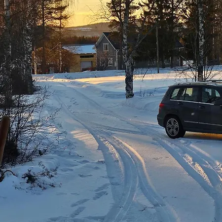 Kodinomainen Juoksenki, Napapiiri, Lappi Vakantiehuis *